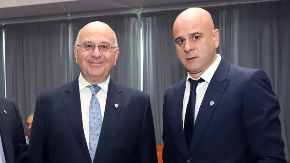 Τελικά ΠΟΥΛΛΑΪΔΗΣ... όχι Τιμούρ
