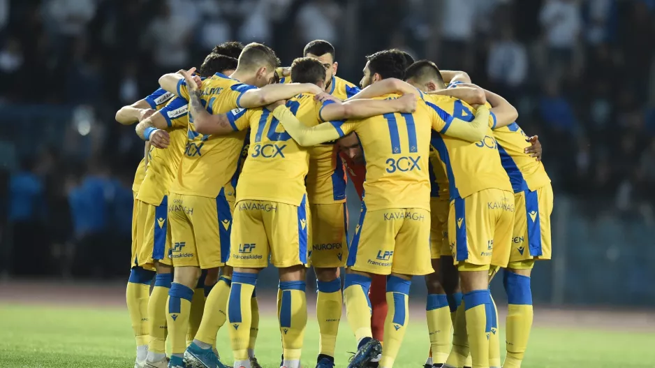9άρι και 6άρι...