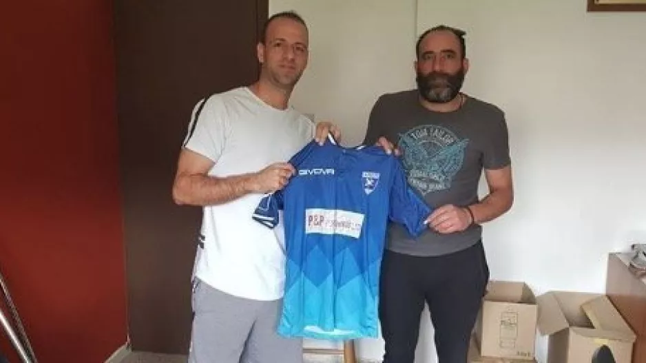 Ανανεώνει με Στέλιο Κωνσταντίνου