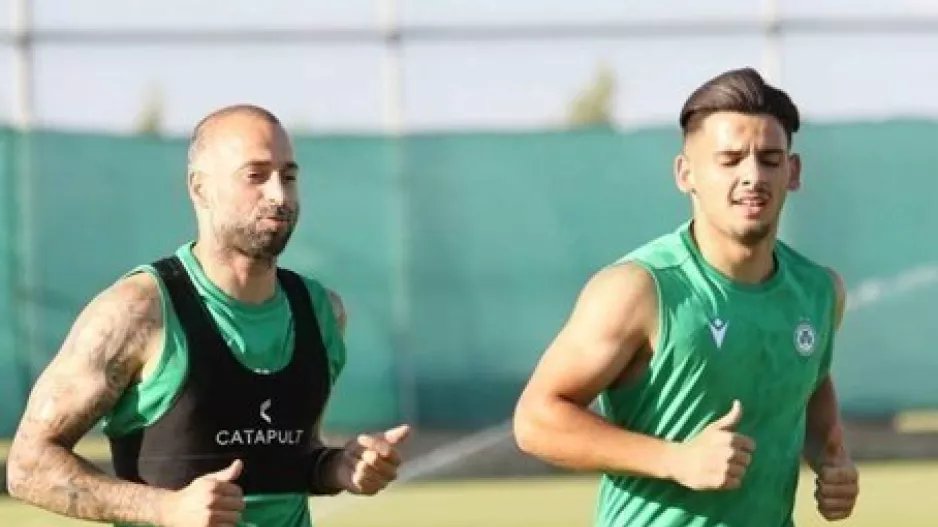 ΔΙΠΛΑ στον ΦΩΤΗ το... hot prospect του "τριφυλλιού"