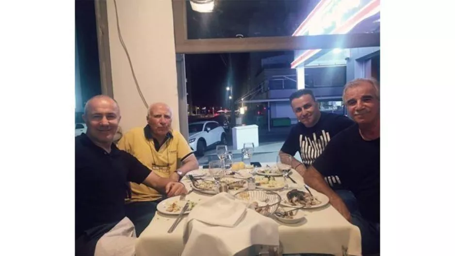 ΦΩΤΟ γεμάτη... Απόλλων!