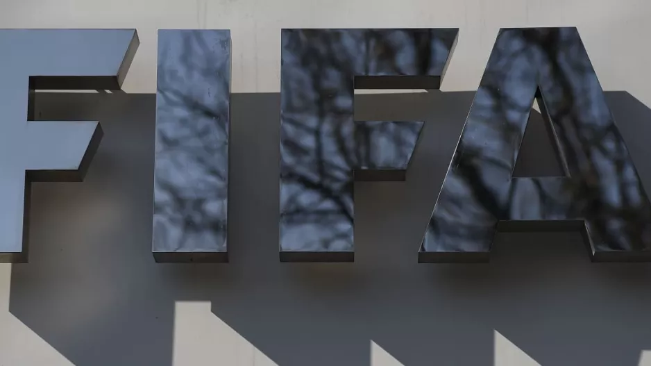 FIFA (προσωρινός) κανονισμός ΠΡΟΣ παίκτες - ομάδες