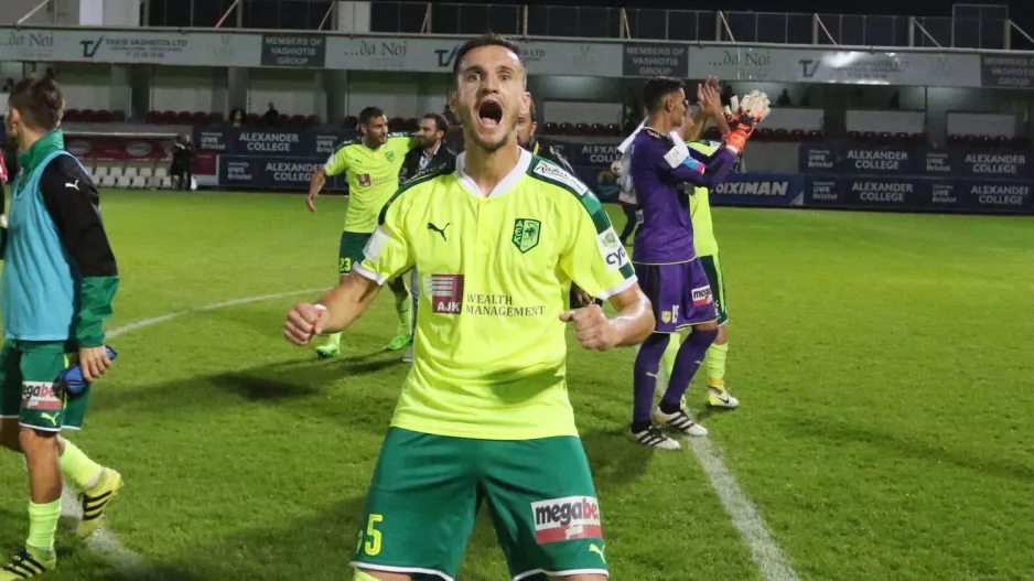 The “BOSS IS BACK”/Μήνυμα 