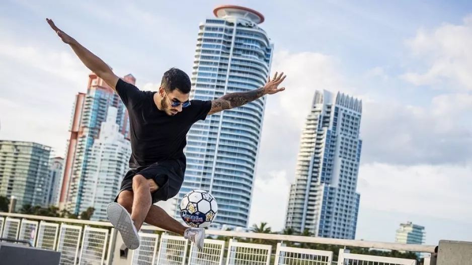 Το Παγκόσμιο Πρωτάθλημα freestyle football ξεκίνησε online