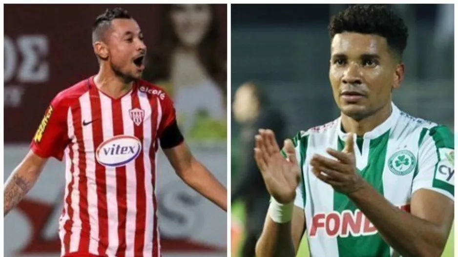 Οικογενειακή ΦΩΤΟ με φόντο... Ομόνοια-Ανόρθωση!