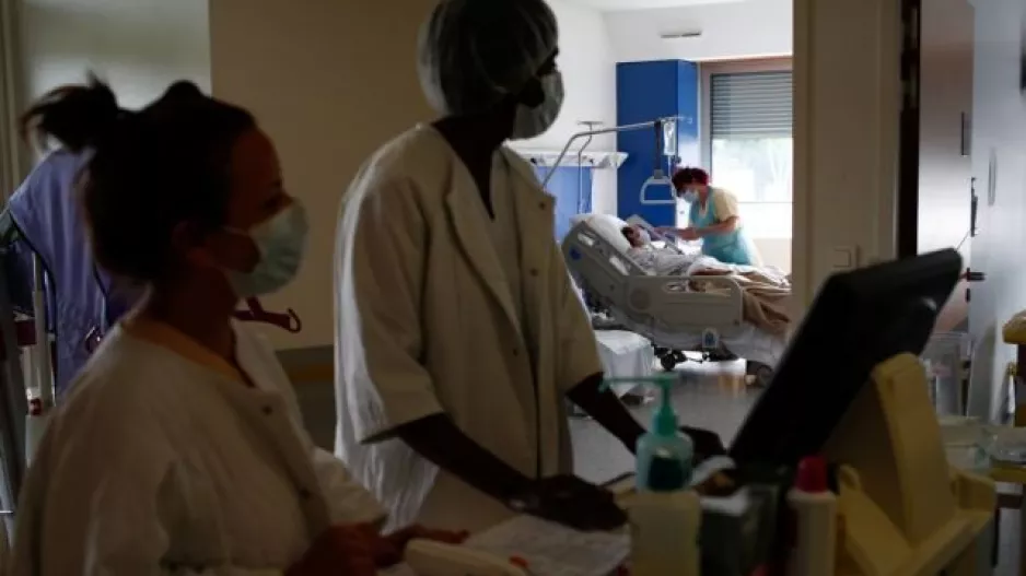 Η πανδημία εξαπλώνεται – Περισσότερα κρούσματα καθώς η λίστα των χωρών μεγαλώνει