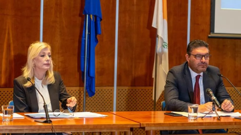 ΑΥΤΑ είναι τα ΠΕΝΤΕ νέα μέτρα στήριξης