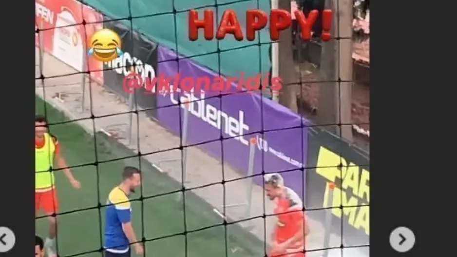 ΝΤΟΥ στον “Κλώνα”! (ΒΙΝΤΕΟ)
