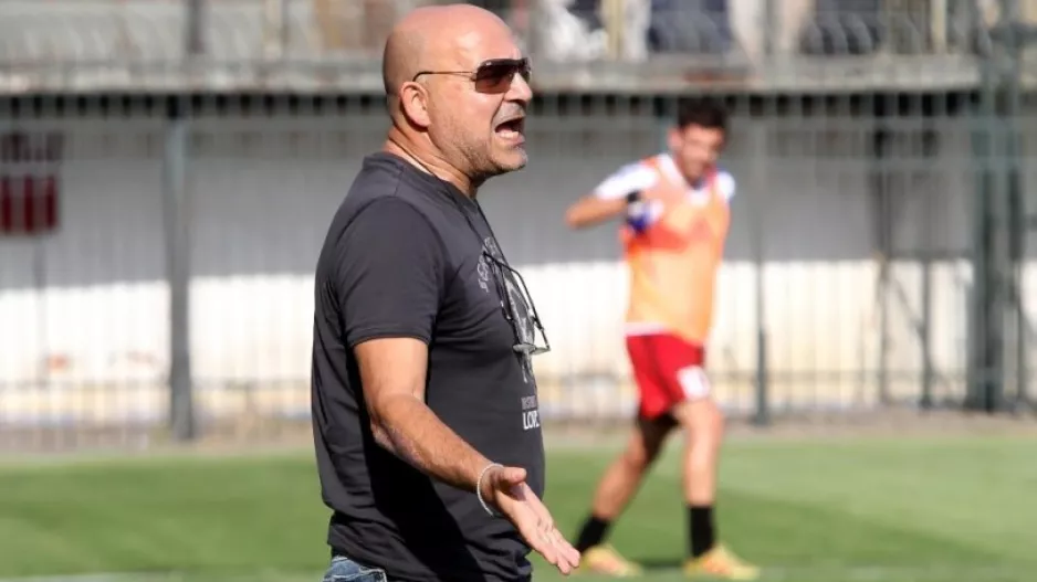 «Το πρόβλημα του Άρη είναι το ban, δεν θέλω κανέναν Ολυμπιακό να μας κάνει μεταγραφές»