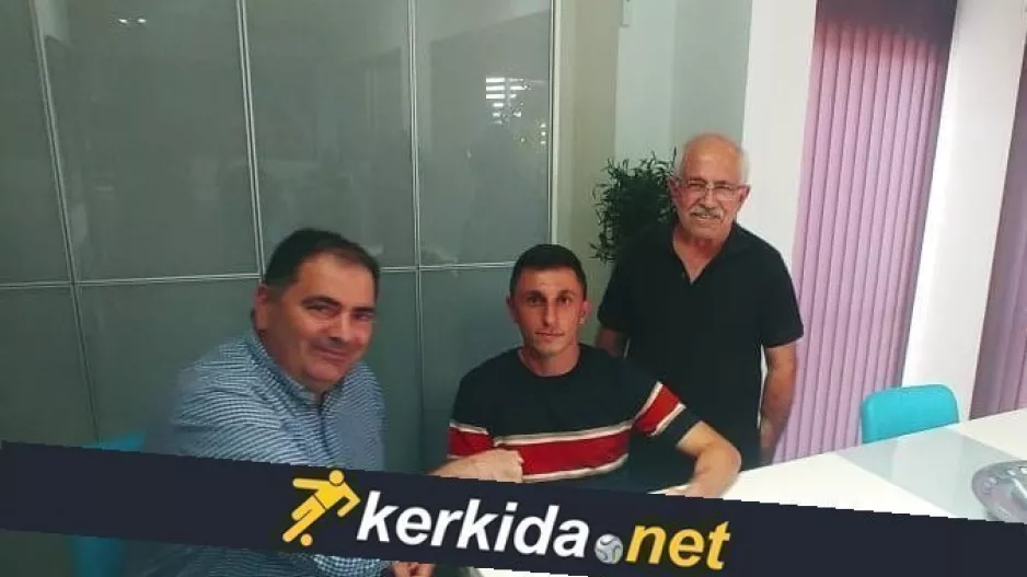 Έδωσαν τα χέρια με Χαρή (Μεταγραφικό) 