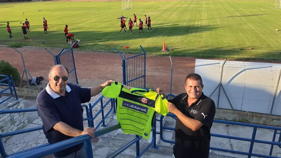 Φανέλα στον Δήμαρχο