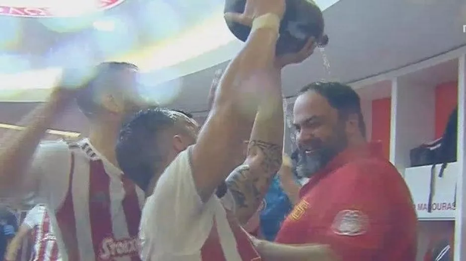 Ο Βαλμπουενά μπουγέλωσε τον ΜΑΡΙΝΑΚΗ!