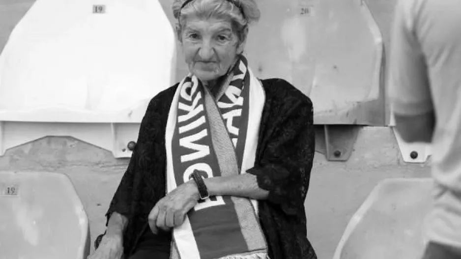 ΘΛΙΨΗ στον Εθνικό - Απεβίωσε η γιαγιά Κυριακού