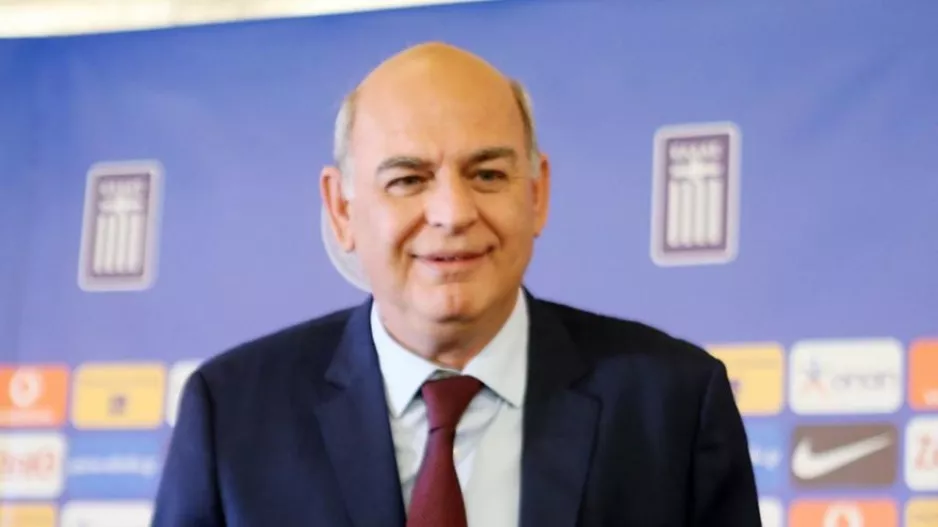Γραμμένος: «Πρέπει να είναι ο φάρος που μας οδηγεί το 2004»