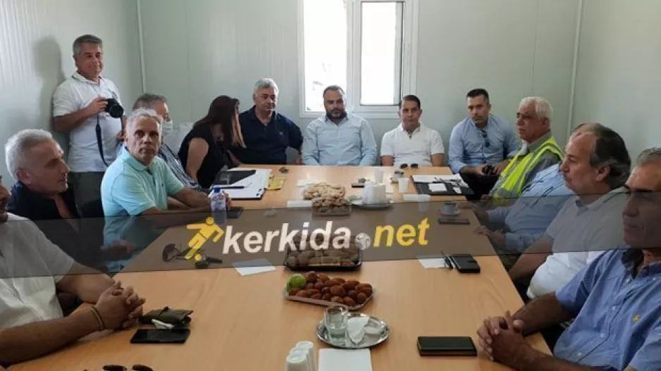 ΦΩΤΟΣ/Η σύσκεψη για το γήπεδο Λεμεσού