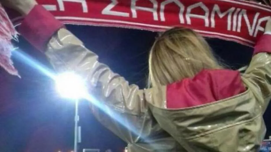ΧΡΟΝΙΑ πολλά και... ΚΟΚΚΙΝΑ!