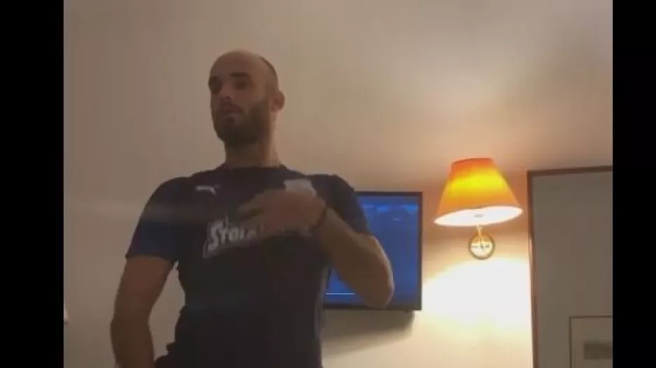 Ευχή με... τρελό χορό (βίντεο)