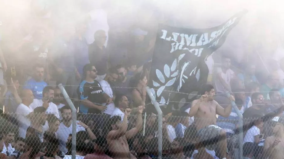 ΑΠΟΛΛΩΝ/ "Η Κοινότητα Πλατρών σας αναμένει με ιδιαίτερη αγωνία/Να την σεβαστούμε"