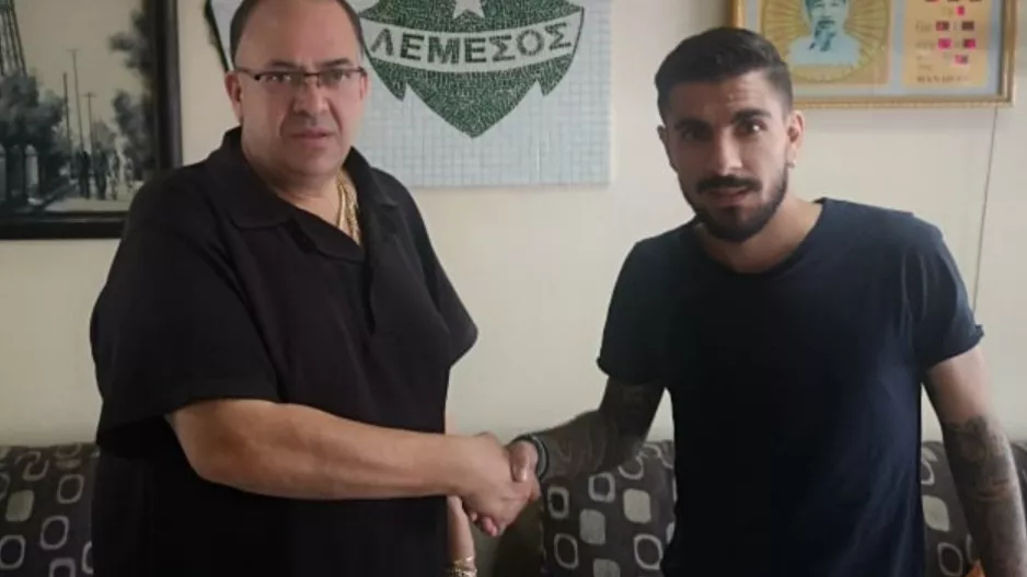 ΥΠΟΓΡΑΦΕΣ... με Ανδρέα Σταύρου 