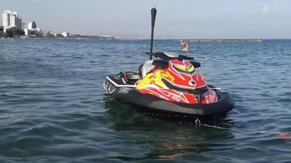 Σύγκρουση ταχύπλοου με jet ski - 2 άτομα στο νοσοκομείο