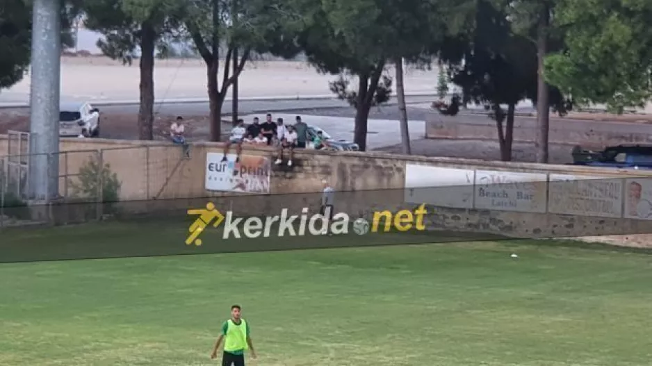 Ομόνοια με... κόσμο