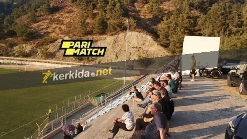 ΔΙΨΑ για μπάλα... (φώτος)