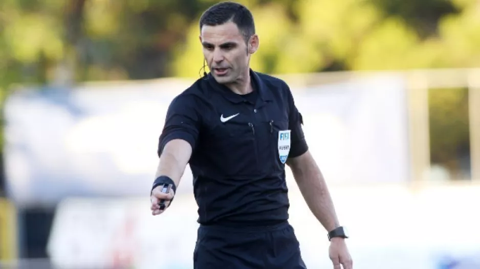 Τέλος ο Κομίνης από την Super League (Φώτο)
