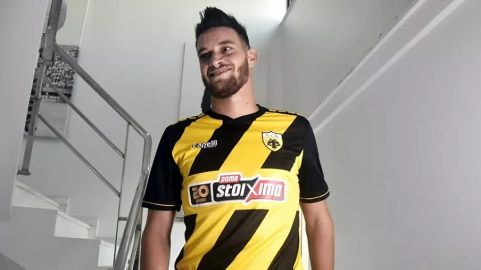 Τρελαμένος για ΑΕΚ ο Χνιντ