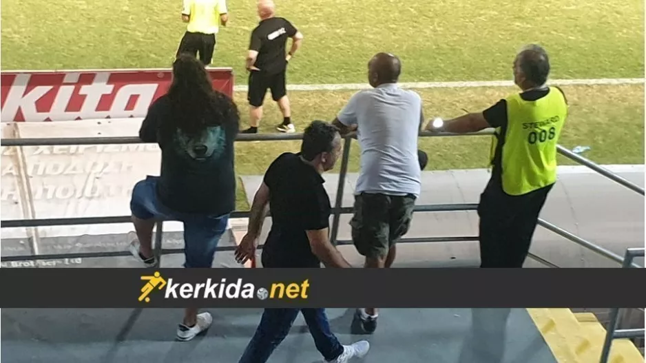 ΑΠΟΒΟΛΗ και στην κερκίδα ο Παναγιώτου