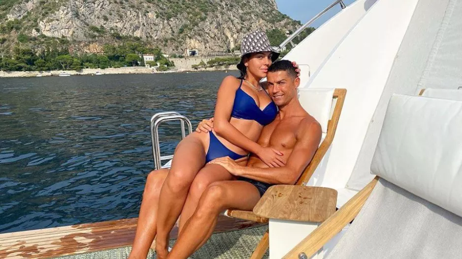 Αγκαλιά με την Χεορχίνα