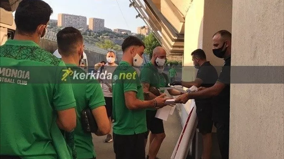 ΟΜΟΝΟΙΑ/Είσοδος μετά από... έλεγχο