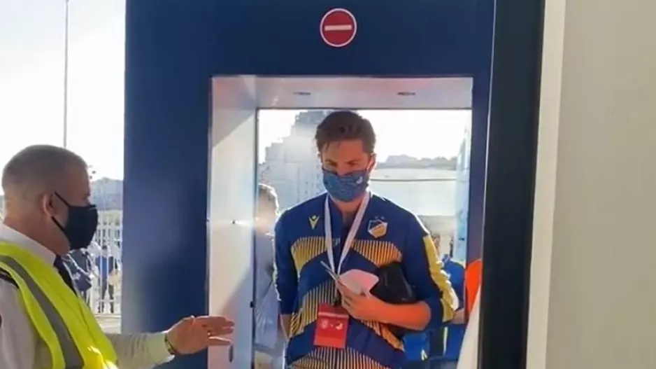 Λουντέμο...