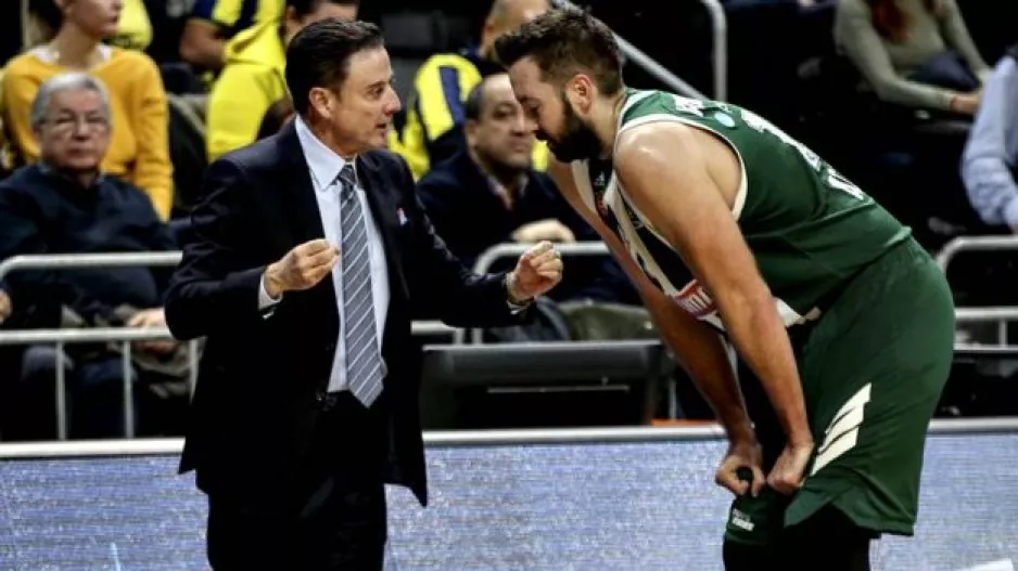 Πιτίνο: “Δε μπορώ να πιστέψω πως καμία ομάδα στην Ευρωλίγκα δεν έχει υπογράψει τον Βουγιούκα”