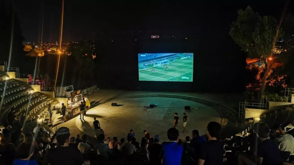 Legia - Ομόνοια στο "Σκαλί Αγλαντζιάς", σε οθόνη 8 μέτρων!