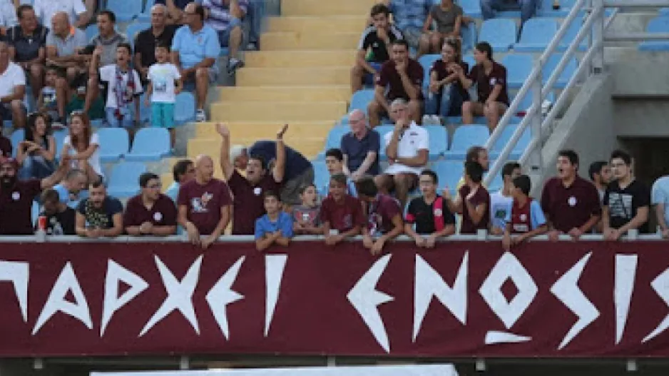 "Απόψε, κάνουμε το Δασάκι Βυσσινί!!"