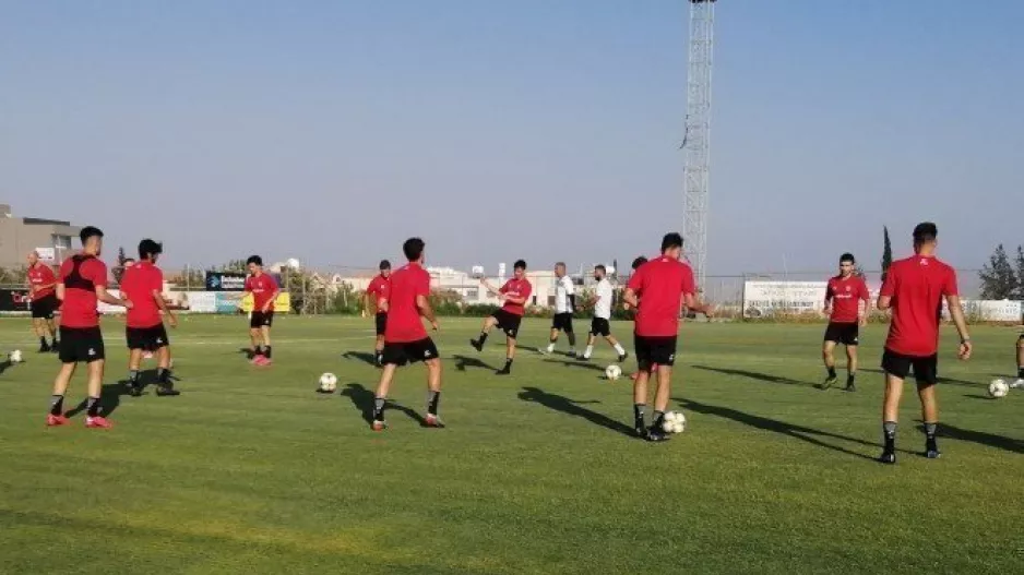 Υπενθυμίζει... για το κεκλεισμένων με Ονήσιλο