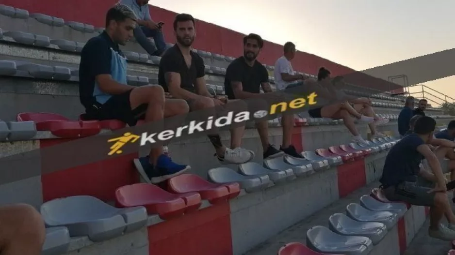 ΣΟΛΑΡΙ/ Στην "πρώην" με τους... δικούς του!