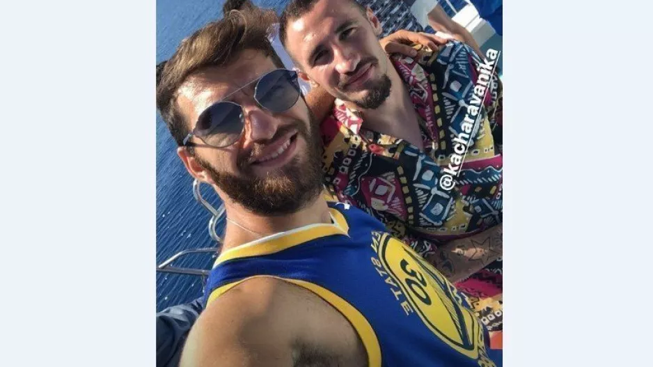 Δροσερό πουκαμισάκι και... Steph Curry!