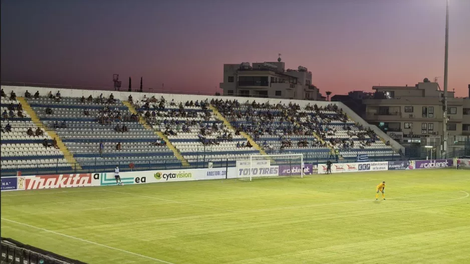 ΑΠΟΣΤΑΣΕΙΣ στο ΠΑΠ (φώτος)