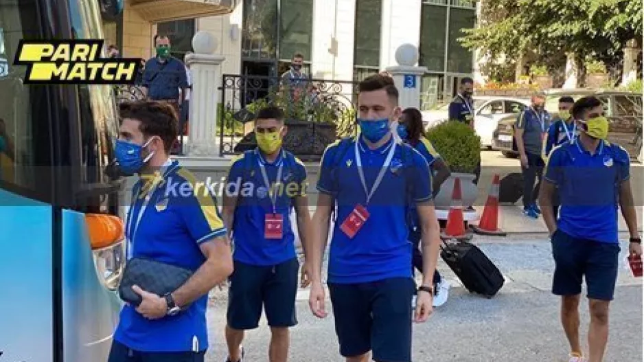 ΦΩΤΟΣ/Η αναχώρηση του ΑΠΟΕΛ για Fadil Vokrri 