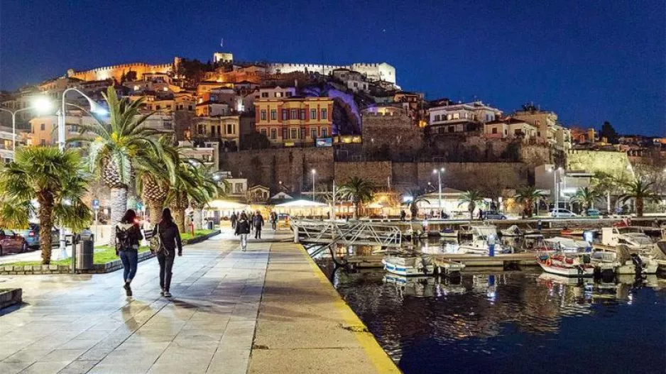 Ένα βήμα πριν το τοπικό lockdown η Καβάλα