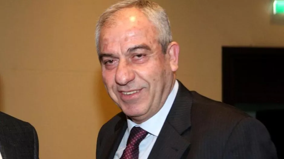 «Μας έχει μπερδέψει ο Κλάτενμπεργκ-Θέλει να δικαιολογήσει τα αδικαιολόγητα»