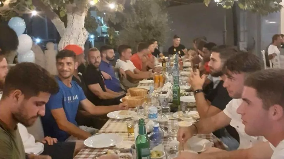 Δείπνο πριν την πρεμιέρα (φώτος)