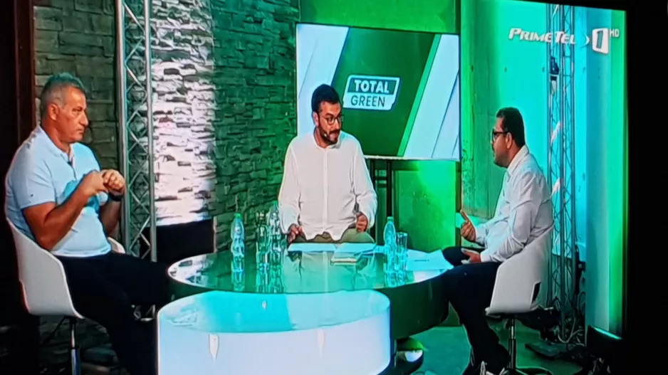 Ξιούρουππας/"Πέναλτι φάντασμα, γελοίο"