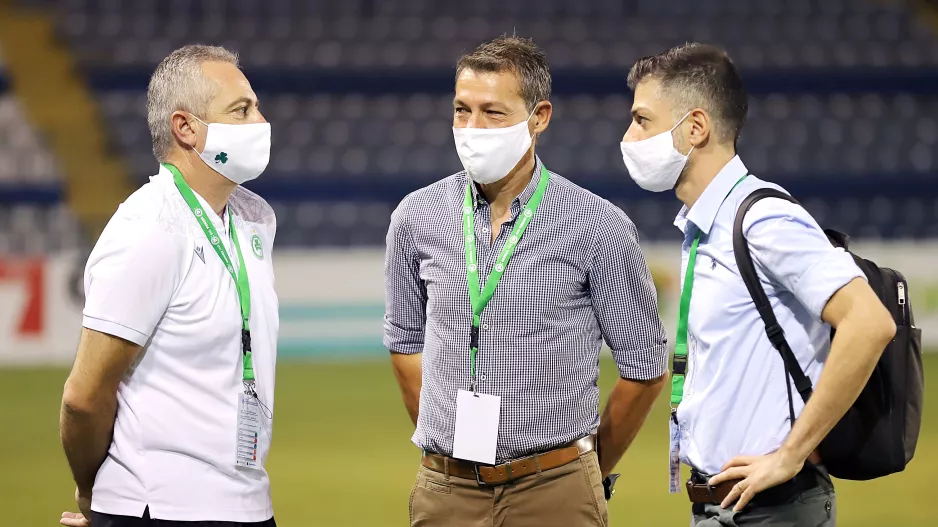 ΚΟΝΤΑ σε μεταγραφή
