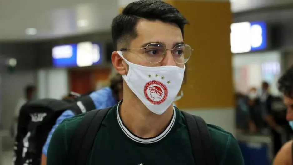 A Bola: «Δεν παίρνει Πέπε ο Ολυμπιακός, αν δεν δώσει τον Σεμέδο»