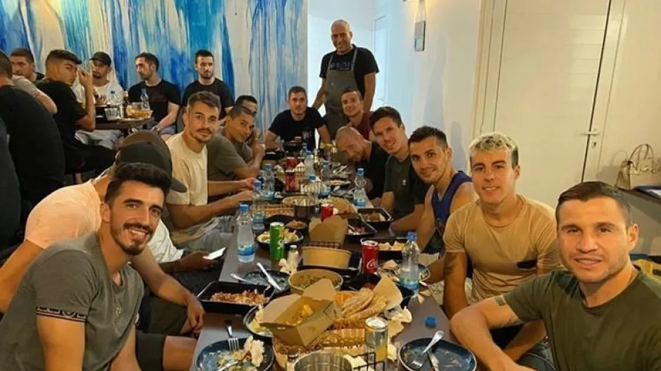 Απολλωνίστικη... έξοδος με μπάλα/φώτος