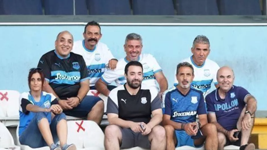 Μεγάλη παρέα/Απόλλων