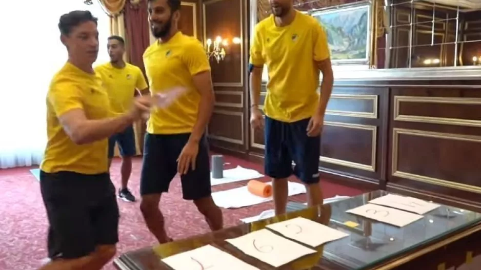 ΑΠΟΕΛ με... παιχνίδι