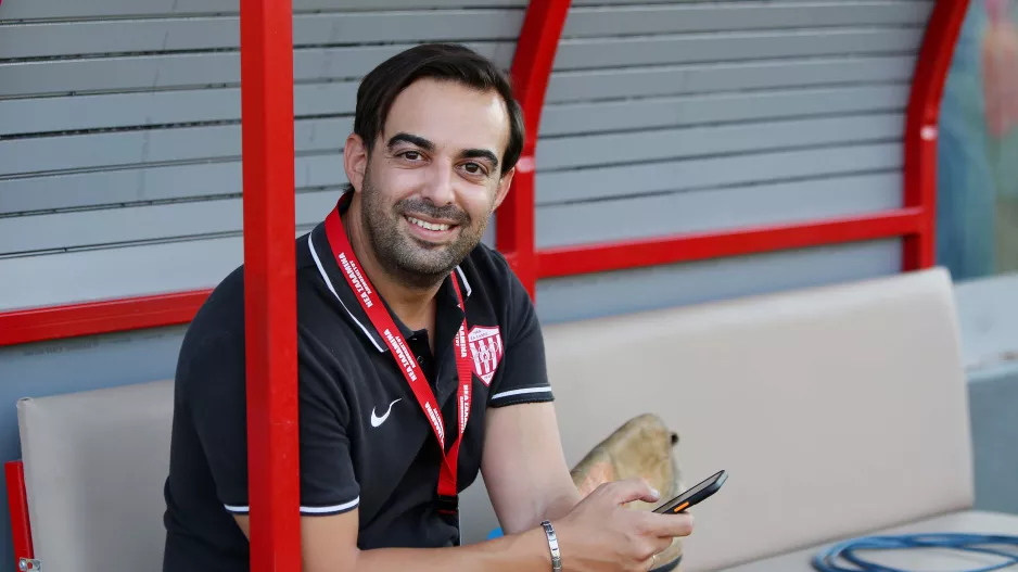 Στο κινητό...